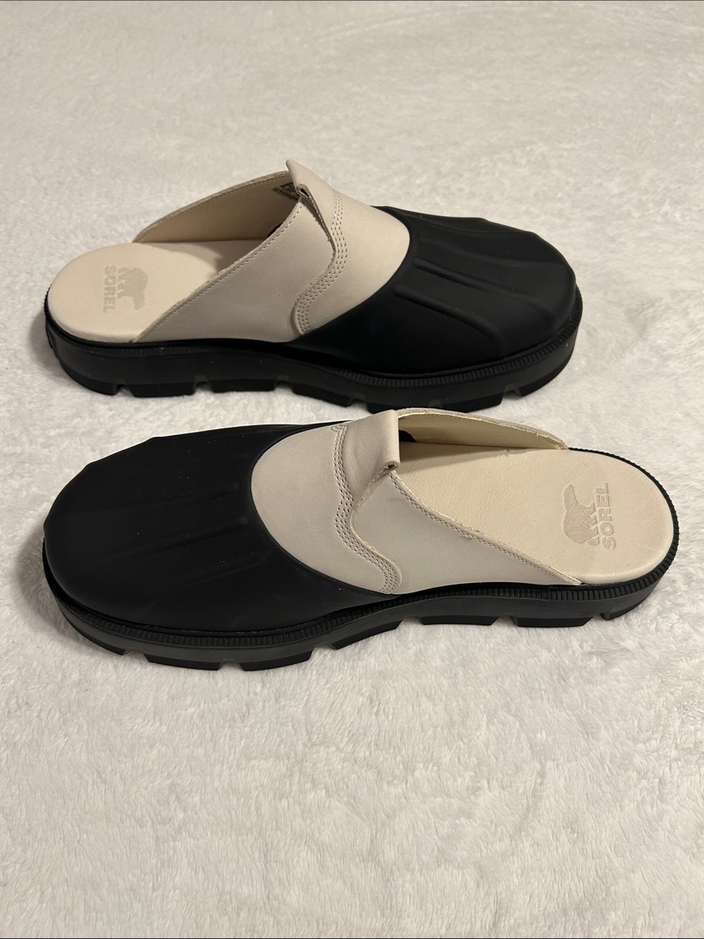 Sorel Rein CB Women Slip-On Clog Chalk/black Color. Lightweight EVA footbed. - Picture 7 of 11